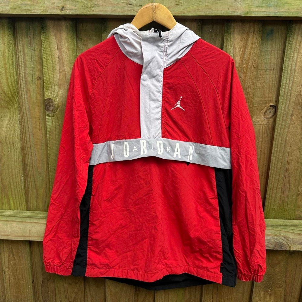 Jordan Air Red Hooded Jumpman Hooded windbreaker Jacket Size Small